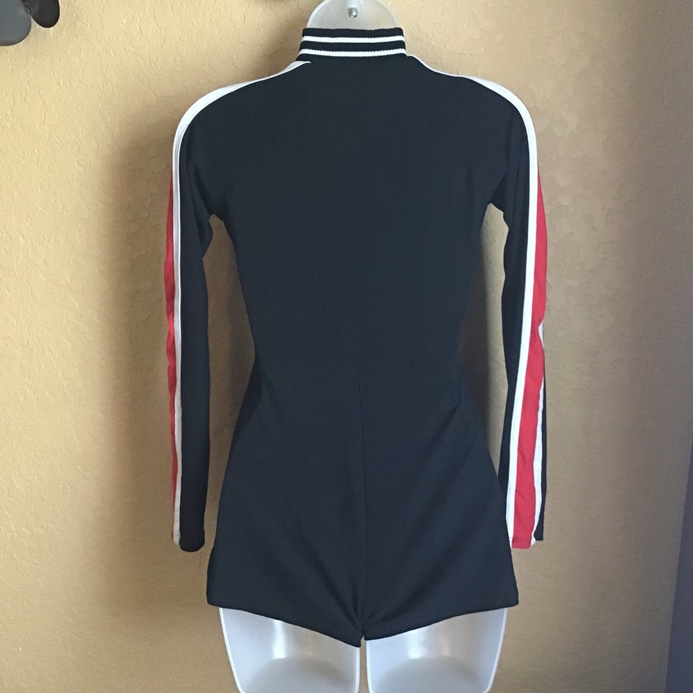 Fashion Nova Women’s Long Sleeve Romper Sz Small - Picture 10 of 11